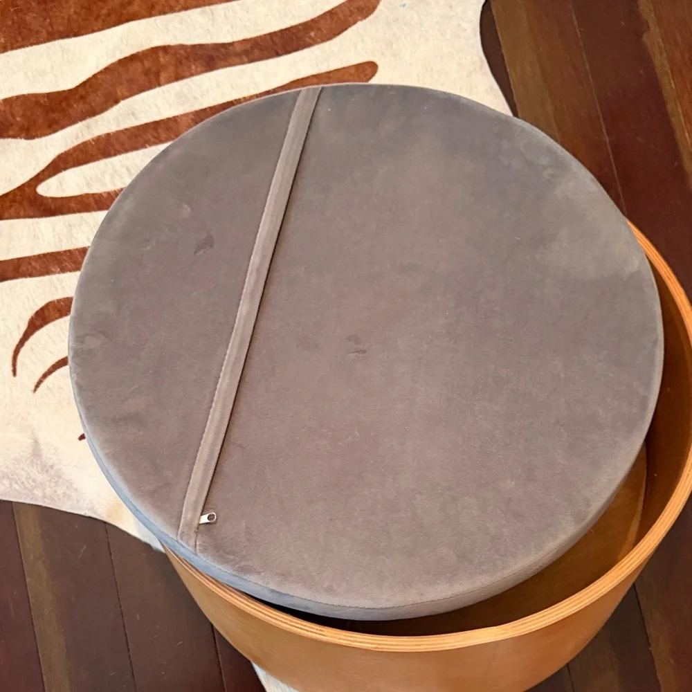 Modern Round Wooden dog bed with Cushion
